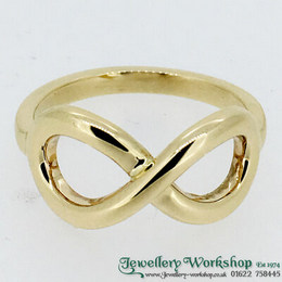 9ct Infinity Ring
