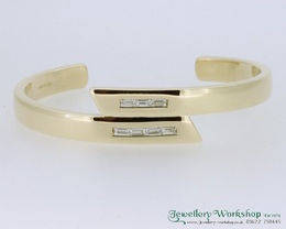 9ct Baguette Diamonds in Gold Bangle