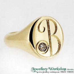 9ct Oval Signet Ring Set with Diamond