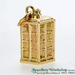 9ct Yellow Gold Tardis Pendant